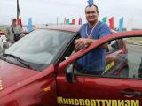 Победители в борьбе курес на Тун Пайраме получили по автомобилю