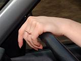 В Хакасии 17-летняя девушка угнала автомобиль